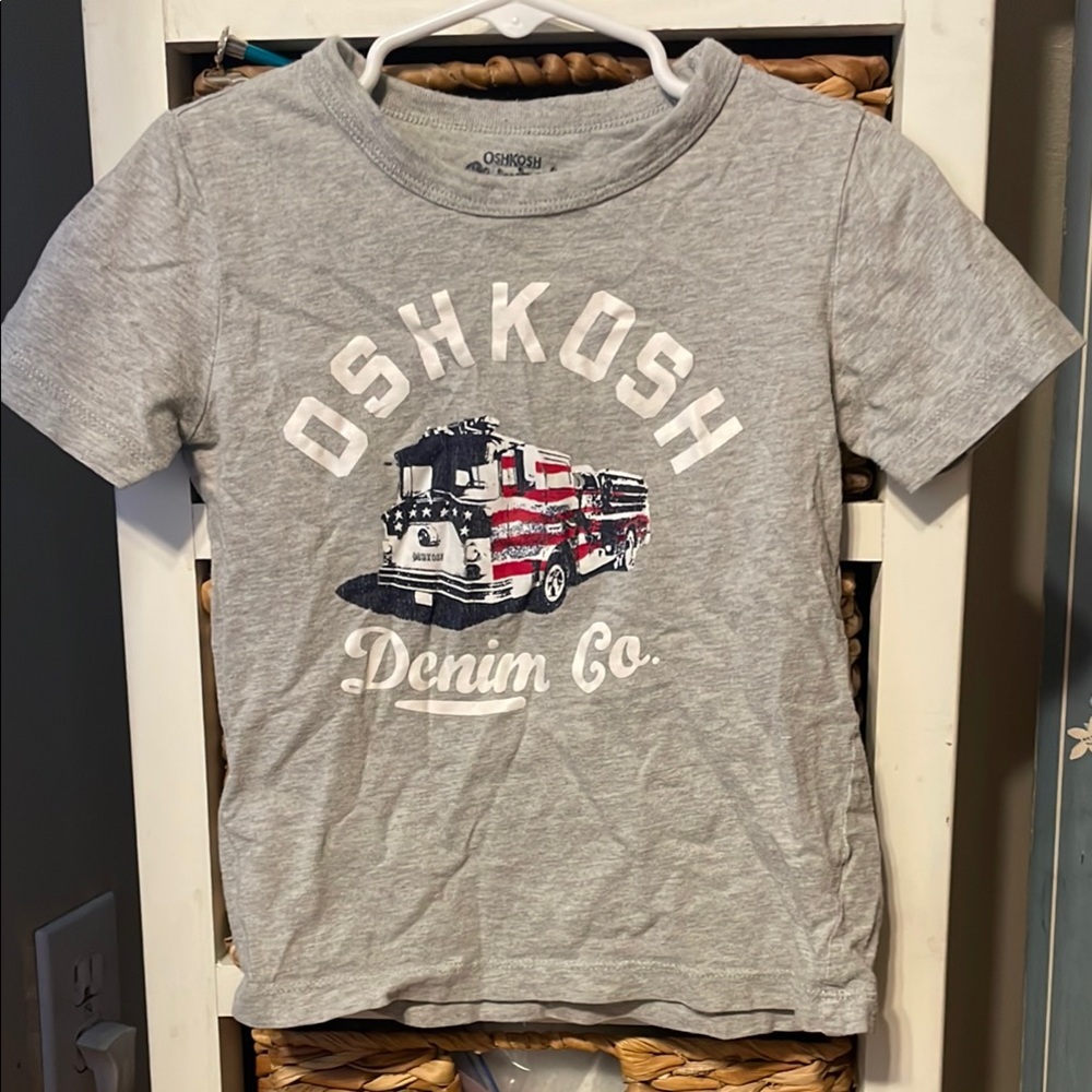 OshKosh B'gosh Gray Kids T-Shirt